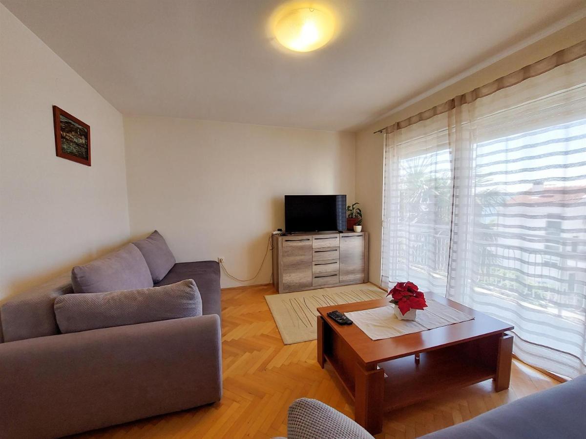 Apartment Tamarut Crikvenica Exteriör bild